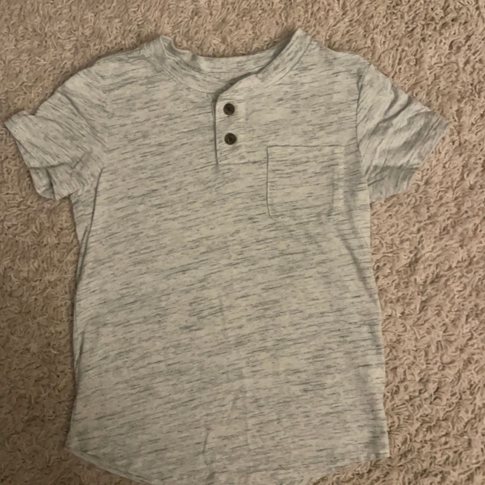 Boy short sleeve tee w/ buttons and pocket